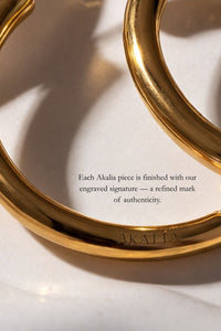 Load image into Gallery viewer, Paloma Waterproof Two-Tone Emerald Chunky Rope Hoop Earring