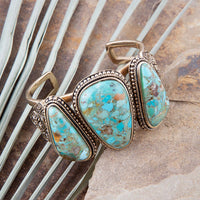 Load image into Gallery viewer, Trio Blue Turquoise Golden Cuff Bracelet